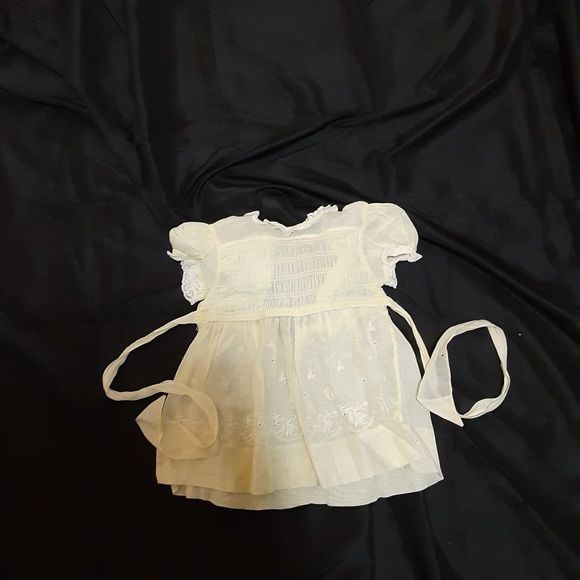 Vintage exquisite Nanette Originals pale yellow embroidered smocked dress sz 1 - Picture 6 of 6